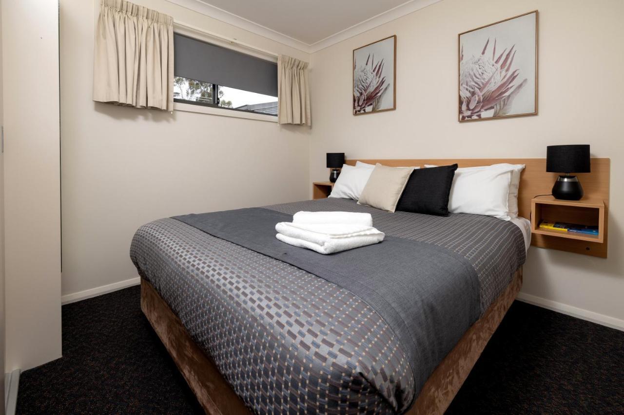 Отель Big4 Hobart Airport Tourist Park Cambridge Экстерьер фото