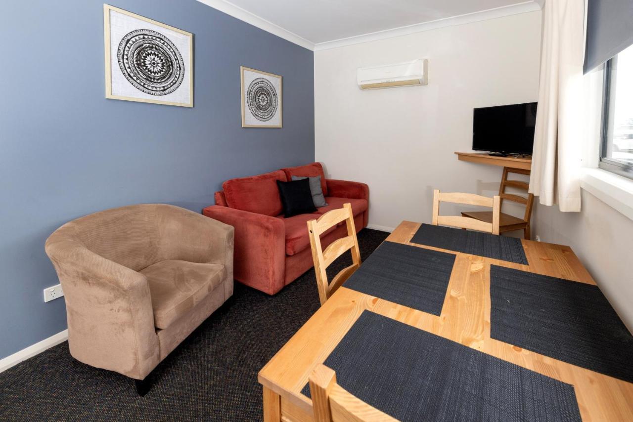 Отель Big4 Hobart Airport Tourist Park Cambridge Экстерьер фото