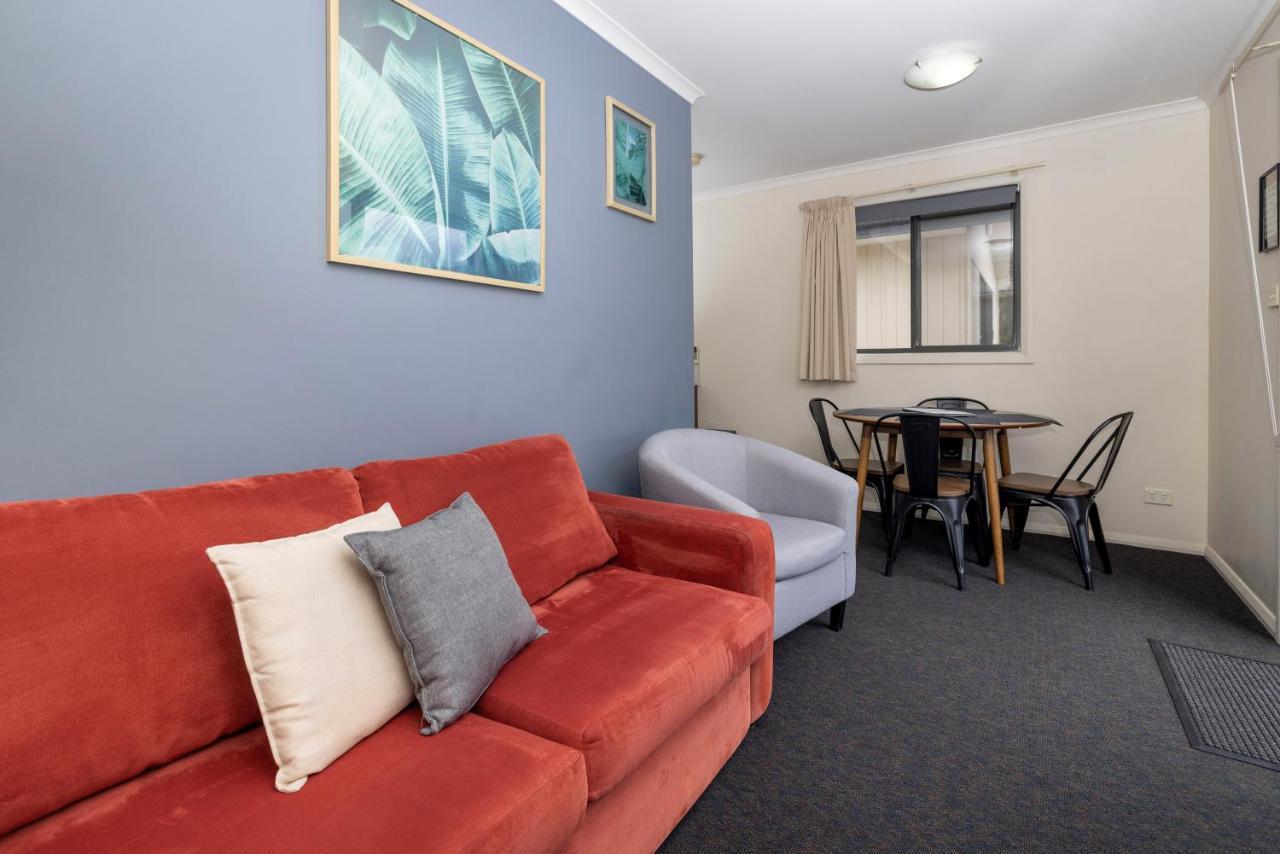 Отель Big4 Hobart Airport Tourist Park Cambridge Экстерьер фото