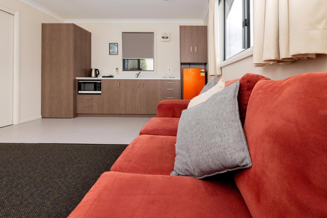 Отель Big4 Hobart Airport Tourist Park Cambridge Экстерьер фото