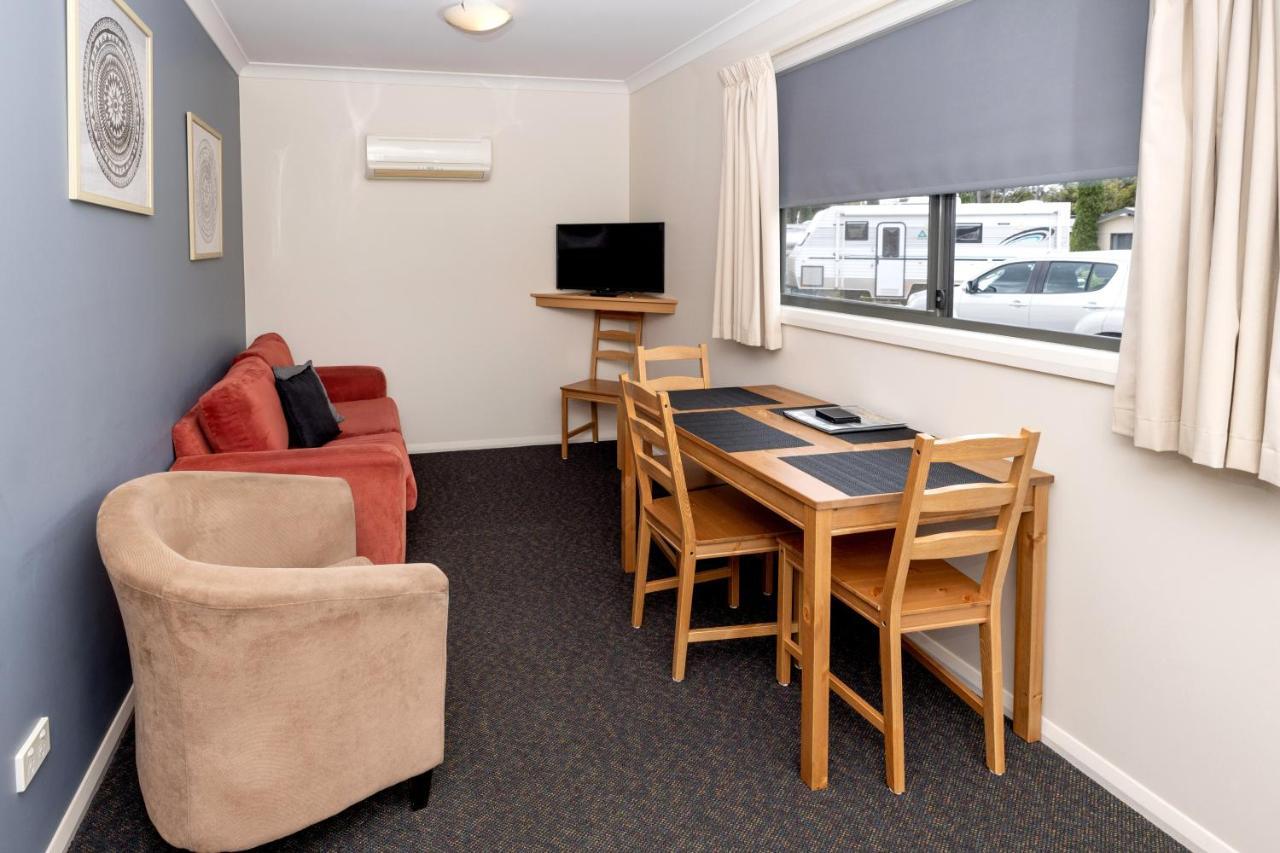 Отель Big4 Hobart Airport Tourist Park Cambridge Экстерьер фото