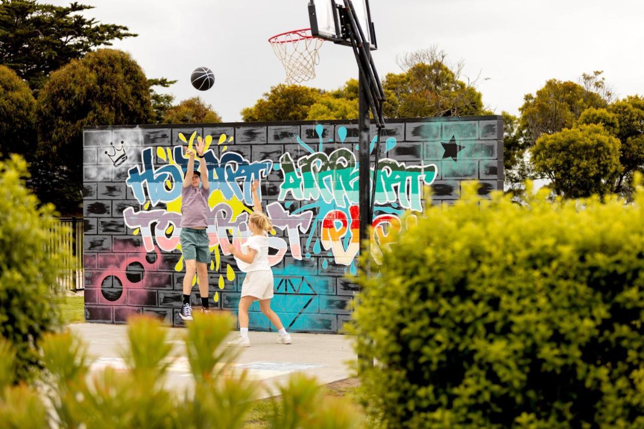 Отель Big4 Hobart Airport Tourist Park Cambridge Экстерьер фото