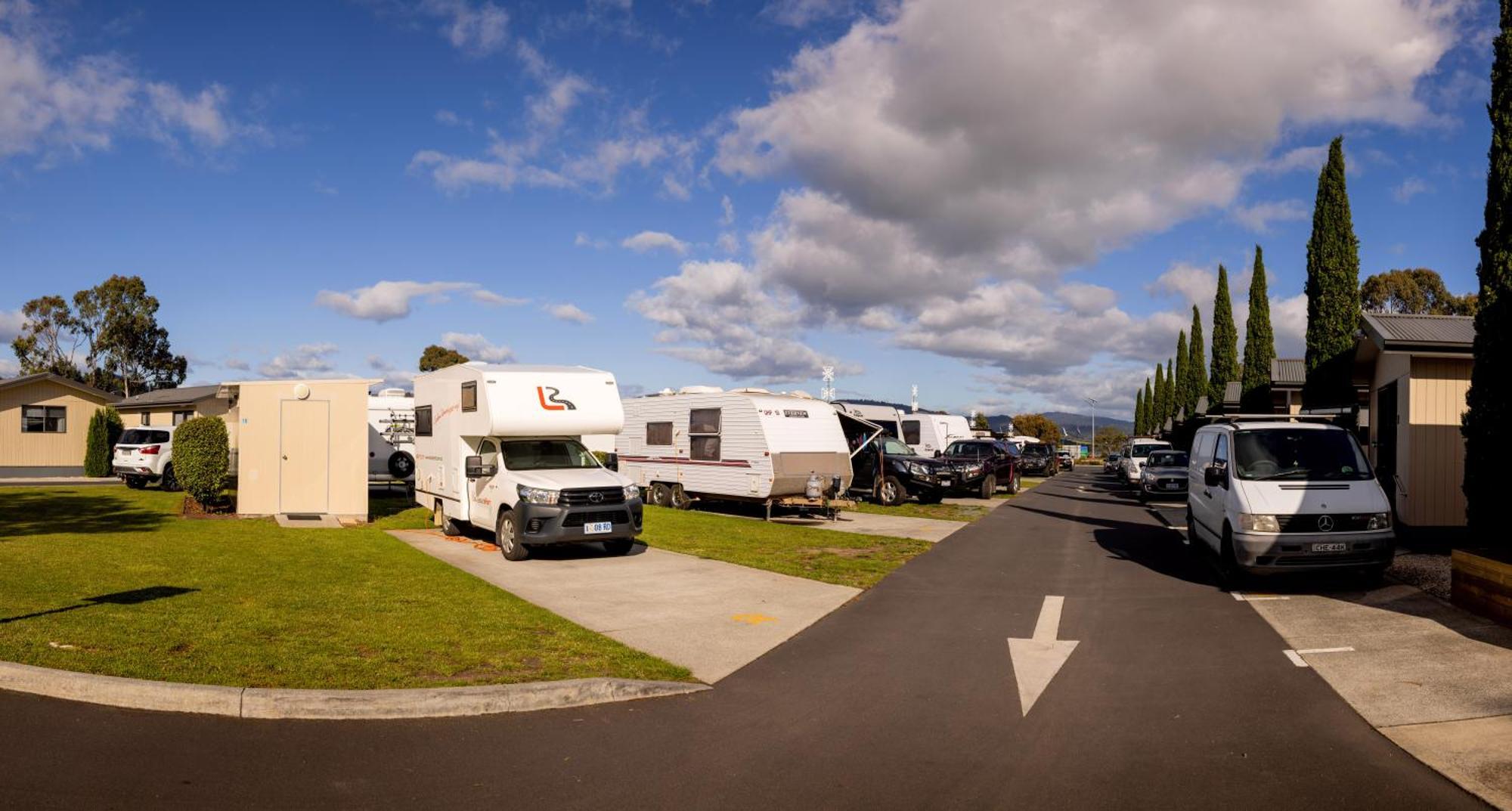 Отель Big4 Hobart Airport Tourist Park Cambridge Экстерьер фото
