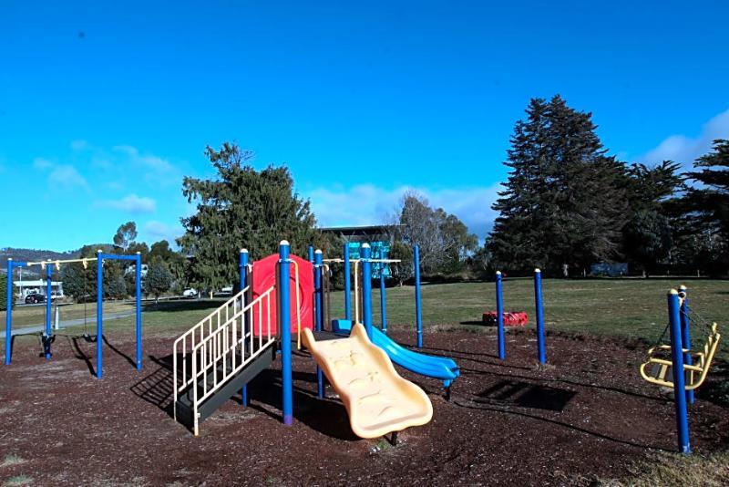 Отель Big4 Hobart Airport Tourist Park Cambridge Экстерьер фото