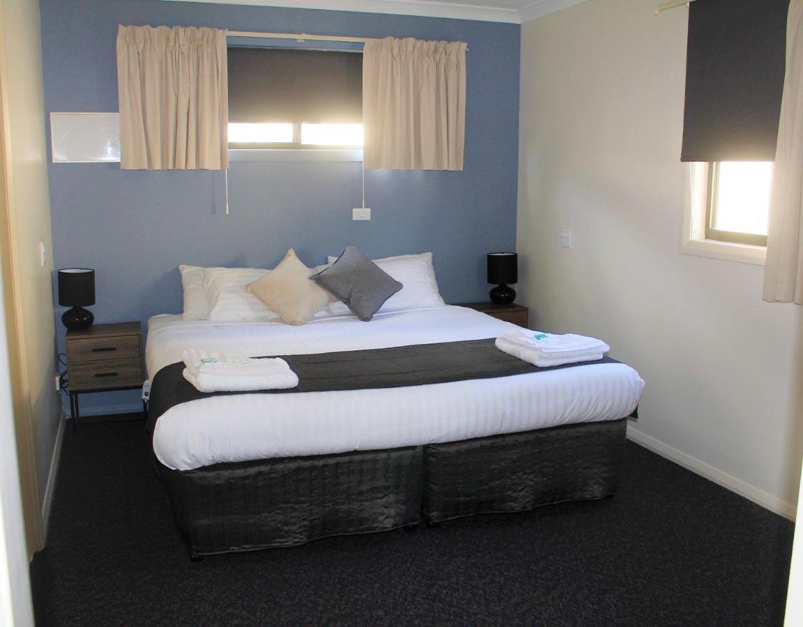 Отель Big4 Hobart Airport Tourist Park Cambridge Экстерьер фото