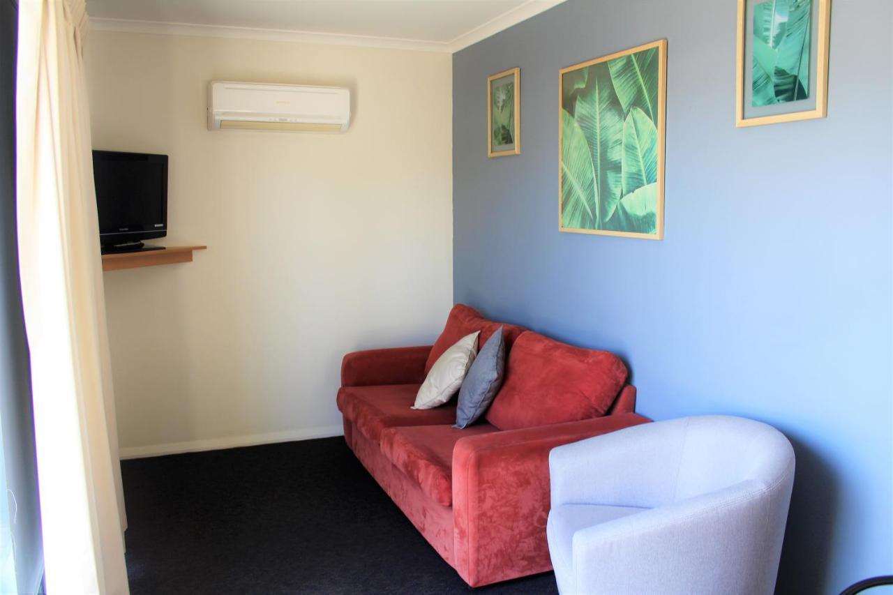 Отель Big4 Hobart Airport Tourist Park Cambridge Экстерьер фото