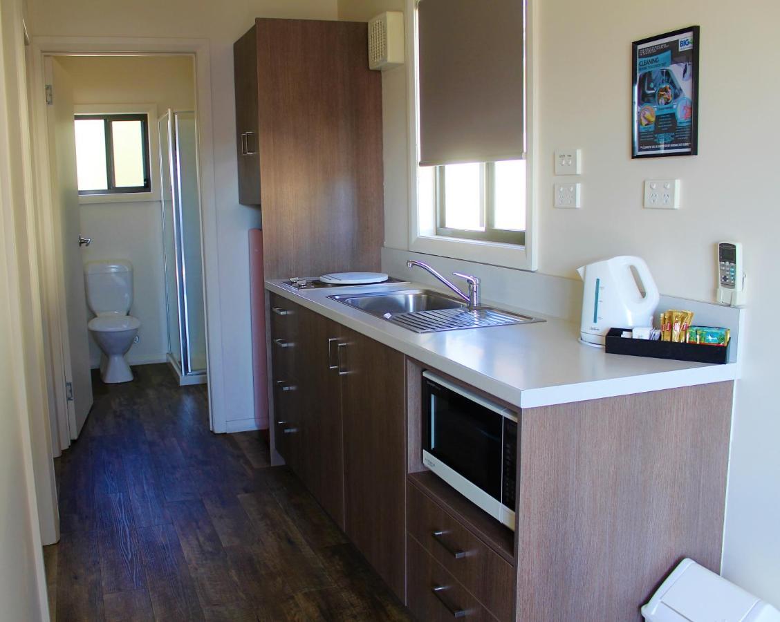 Отель Big4 Hobart Airport Tourist Park Cambridge Экстерьер фото